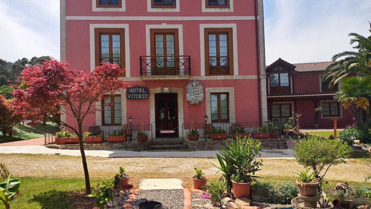 Hotel Vitorio Cudillero Kültér fotó